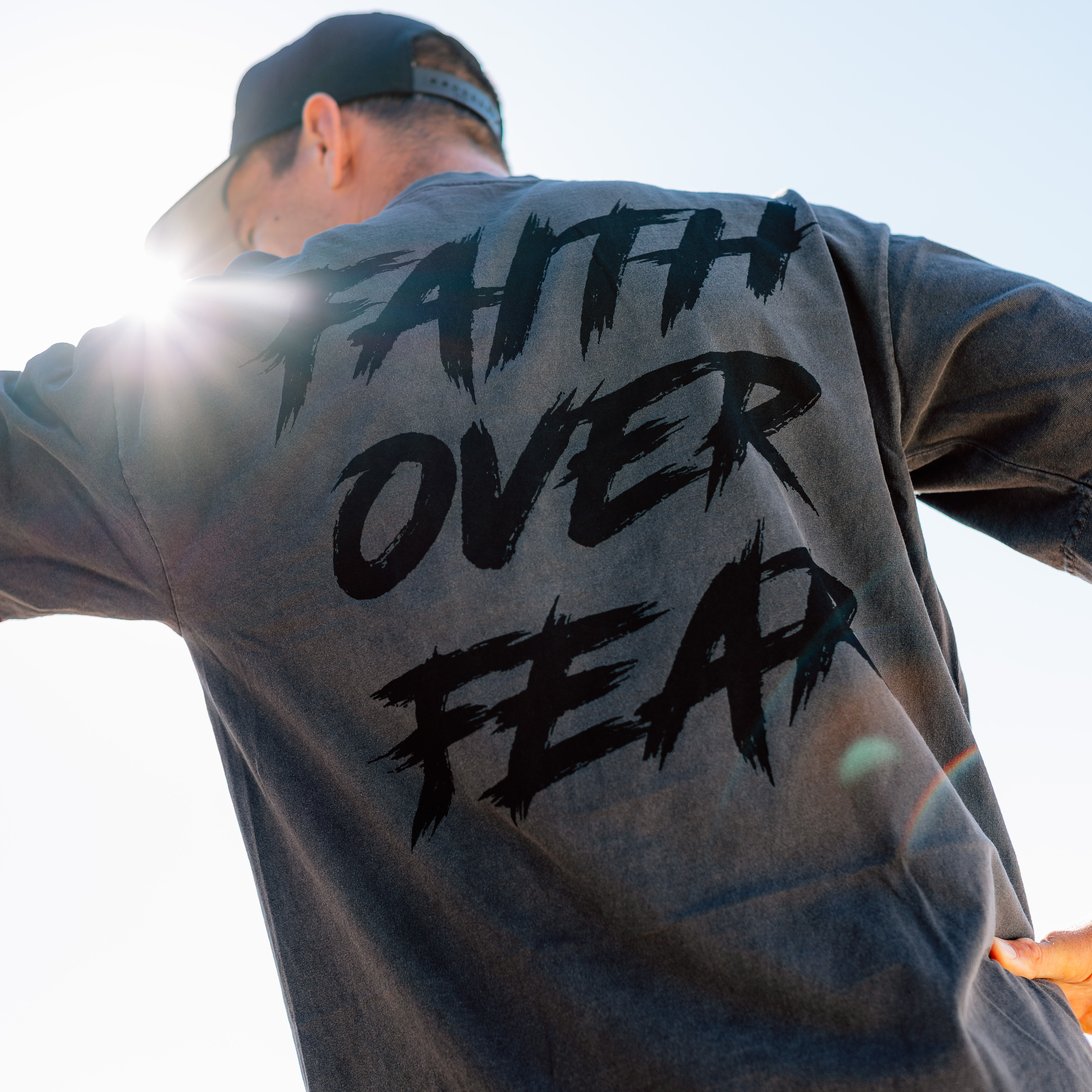Faith Over Fear T-Shirt Vintage Black (Charcoal)